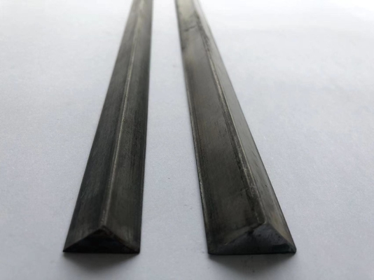 Mitglied von Chamfer Q235 Kohlenstoff-Strukturstahl-Dreiecksformstange für Vorgussbeton