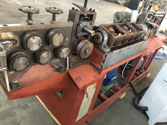 Hochgeschwindigkeitsmaschine zur Geradigung und Kreislauf von Stahlstangen mit 5-12 mm Spulen für Spannung 380 V