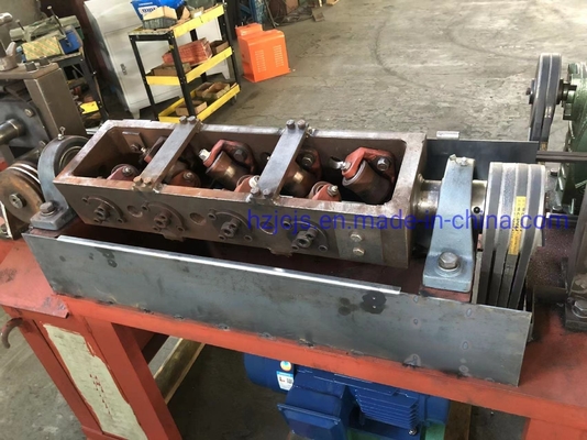 Spezielle Anforderung Schnell-Rebar-Schneidemaschine Spulenstange Geradigung und Schneidemaschine